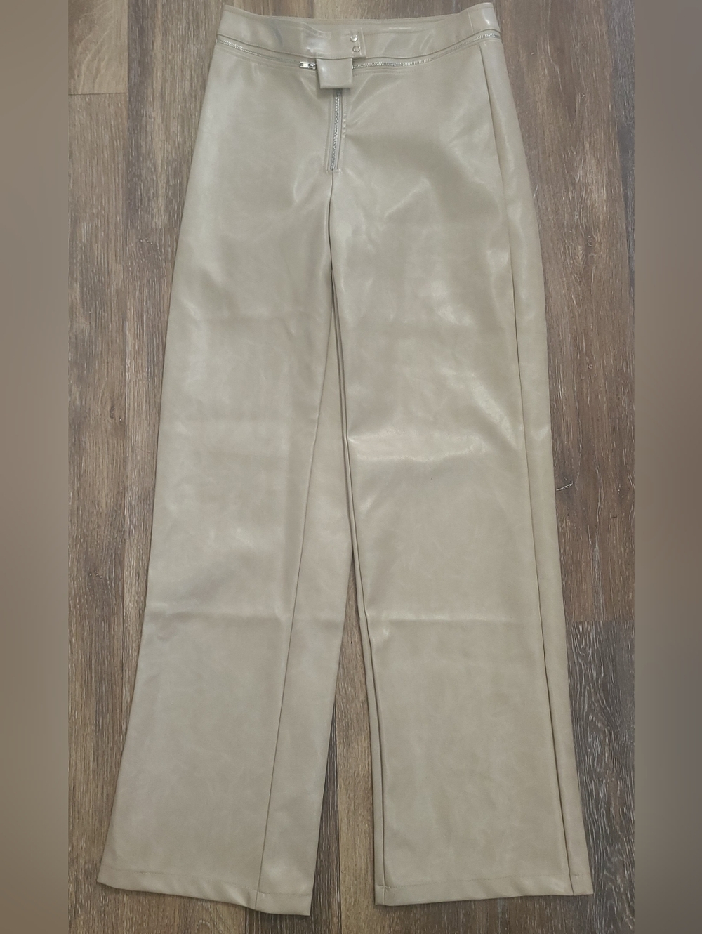 PrettyLittleThing Faux Leather Straight Leg Pants Womens Size 4 TALL